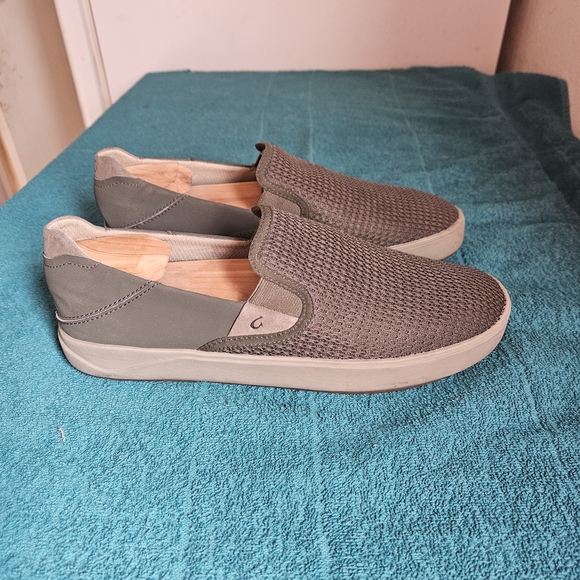 OluKai Men's Lae'ahi slip-on sneakers Size 9 - Picture 2 of 11